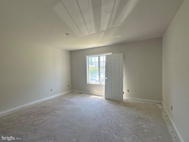 208 OAK ST, Ellendale, DE 19941
