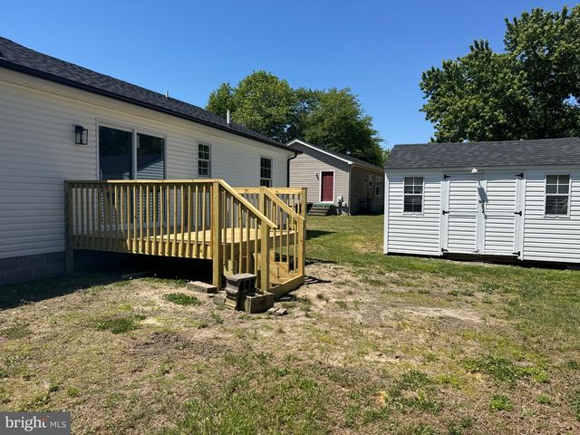 208 OAK ST, Ellendale, DE 19941