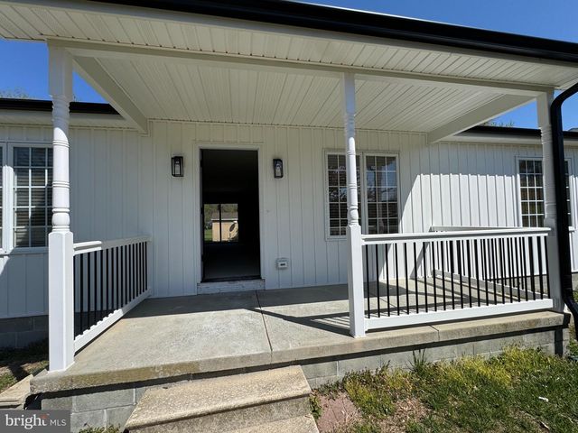 208 OAK ST, Ellendale, DE 19941