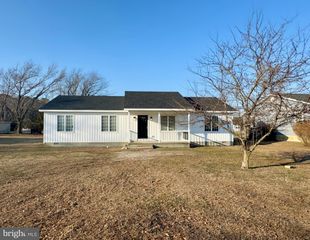 208 OAK ST, Ellendale, DE 19941