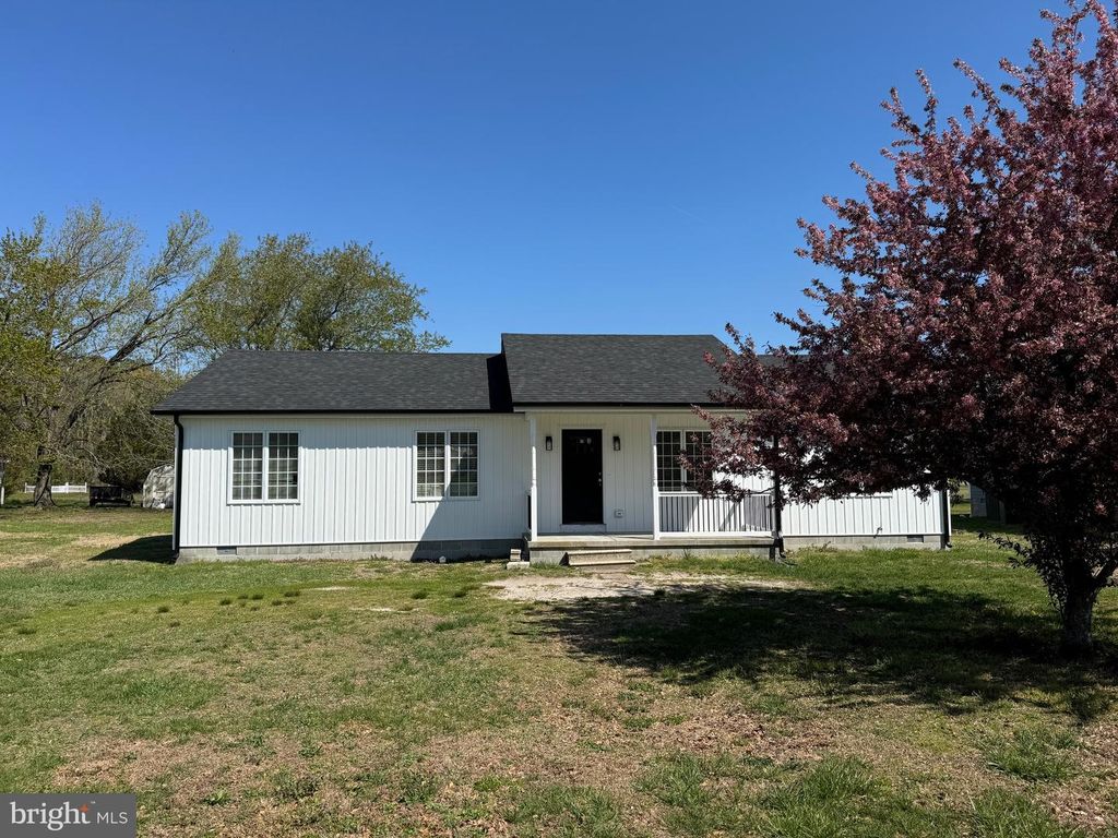 208 OAK ST, Ellendale, DE 19941