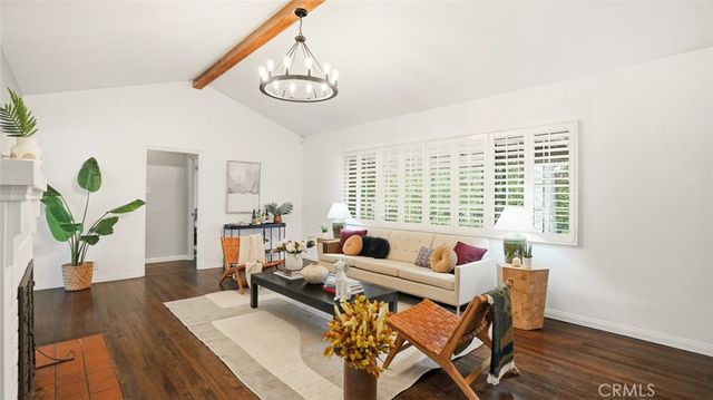 13360 Magnolia, Sherman Oaks, CA 91423