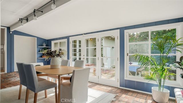 13360 Magnolia, Sherman Oaks, CA 91423