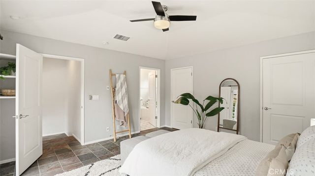 13360 Magnolia, Sherman Oaks, CA 91423
