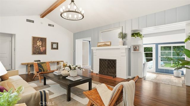 13360 Magnolia, Sherman Oaks, CA 91423