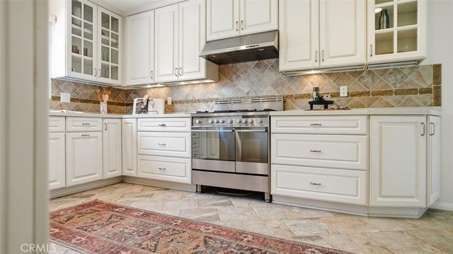 13360 Magnolia, Sherman Oaks, CA 91423