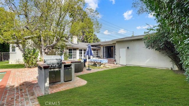 13360 Magnolia, Sherman Oaks, CA 91423