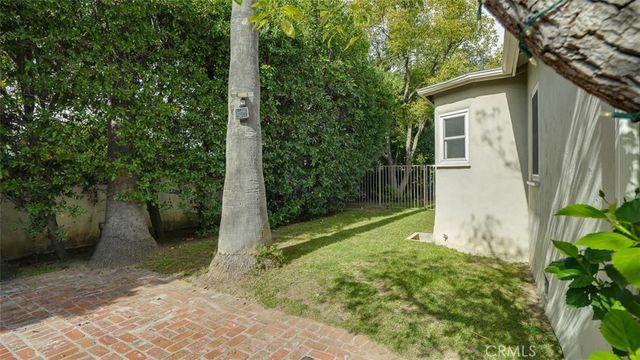 13360 Magnolia, Sherman Oaks, CA 91423