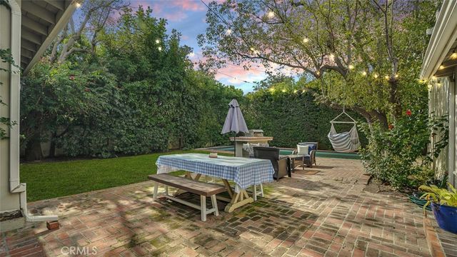 13360 Magnolia, Sherman Oaks, CA 91423