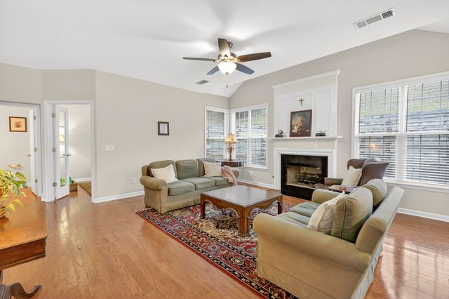 141 Sterling Oaks Ct, Brentwood, TN 37027