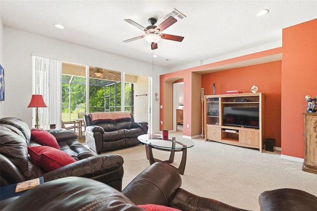 8237 FALLGLO LANE, Land O Lakes, FL 34637