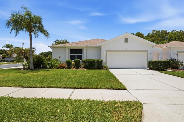 8237 FALLGLO LANE, Land O Lakes, FL 34637