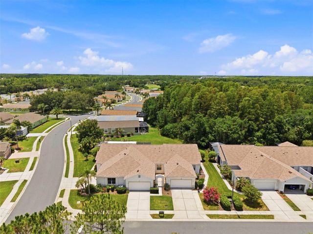 8237 FALLGLO LANE, Land O Lakes, FL 34637