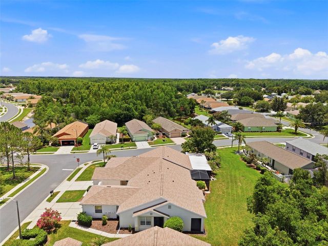 8237 FALLGLO LANE, Land O Lakes, FL 34637