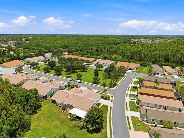 8237 FALLGLO LANE, Land O Lakes, FL 34637