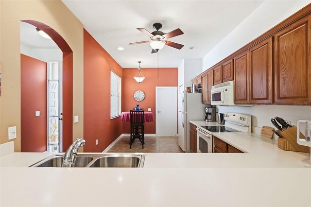 8237 FALLGLO LANE, Land O Lakes, FL 34637