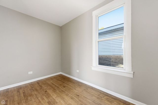 8643 S Exchange Avenue, Chicago, IL 60617