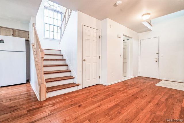 45293 Horseshoe Circle, Canton, MI 48187