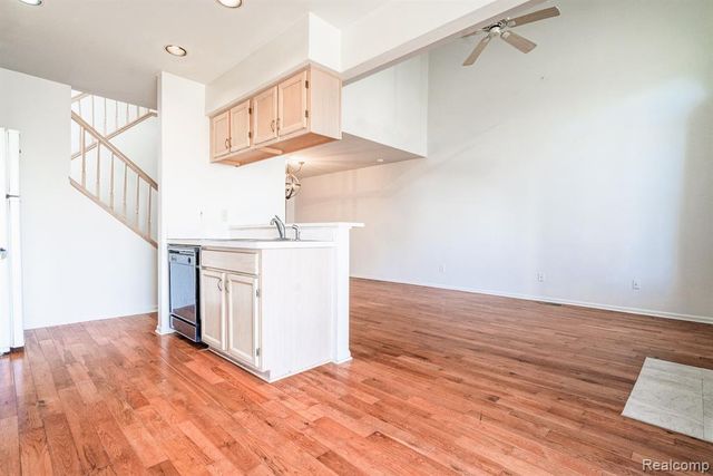 45293 Horseshoe Circle, Canton, MI 48187