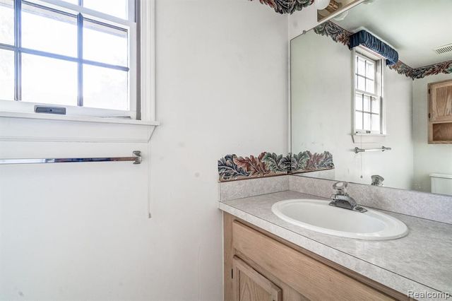 45293 Horseshoe Circle, Canton, MI 48187