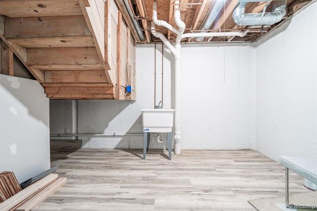 45293 Horseshoe Circle, Canton, MI 48187