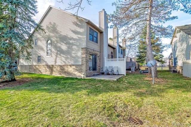 45293 Horseshoe Circle, Canton, MI 48187