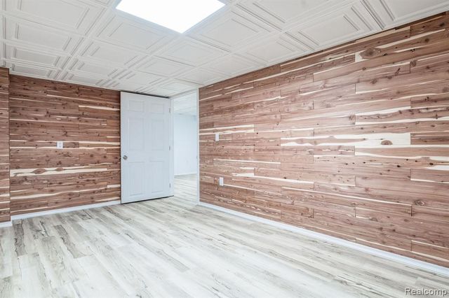 45293 Horseshoe Circle, Canton, MI 48187