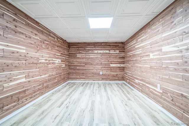 45293 Horseshoe Circle, Canton, MI 48187