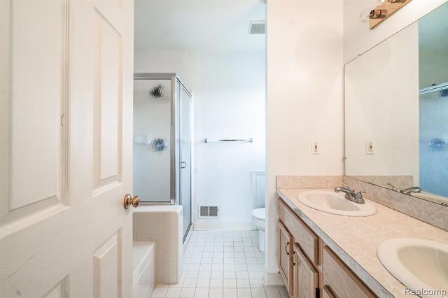 45293 Horseshoe Circle, Canton, MI 48187