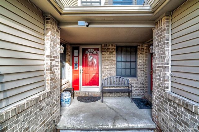 45293 Horseshoe Circle, Canton, MI 48187