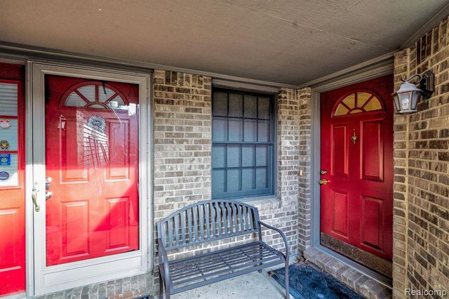 45293 Horseshoe Circle, Canton, MI 48187