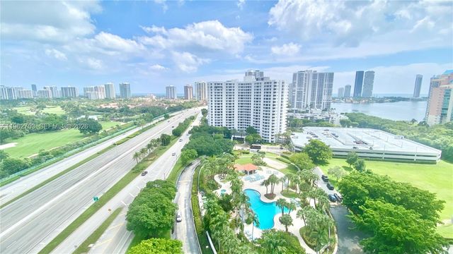 3300 NE 191st St 1807, Aventura, FL 33180