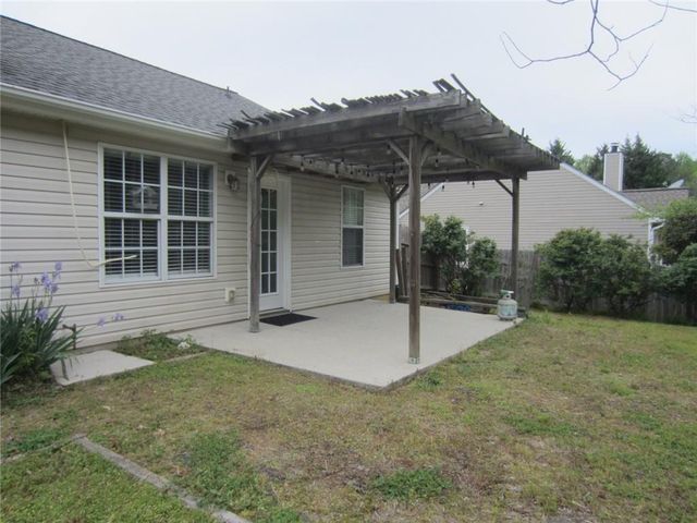 6285 Huntcliff Drive, Flowery Branch, GA 30542