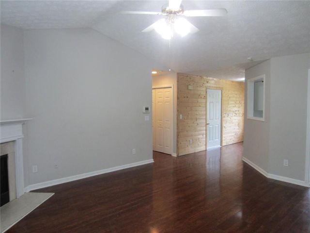 6285 Huntcliff Drive, Flowery Branch, GA 30542