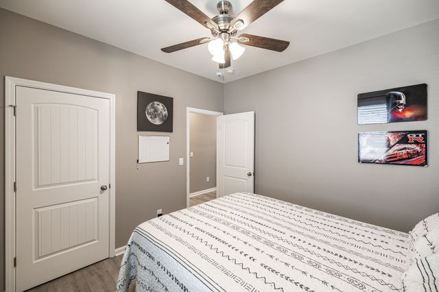1029 Linn Cove Ct, Gallatin, TN 37066