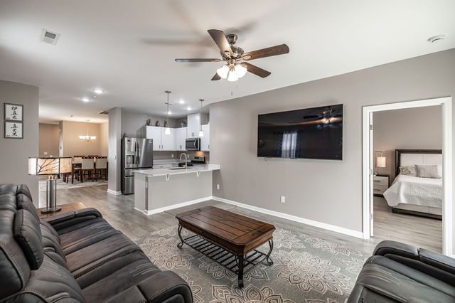 1029 Linn Cove Ct, Gallatin, TN 37066