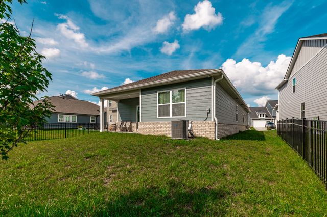 1029 Linn Cove Ct, Gallatin, TN 37066