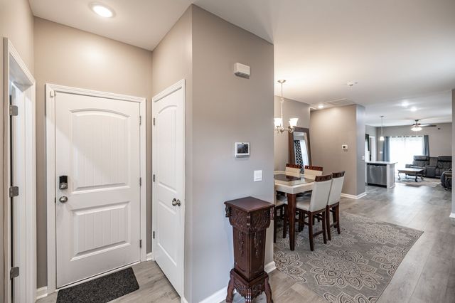 1029 Linn Cove Ct, Gallatin, TN 37066
