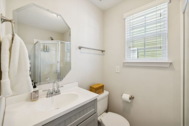 2672 Avery Park Dr, Nashville, TN 37211