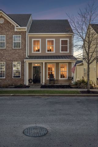 2672 Avery Park Dr, Nashville, TN 37211