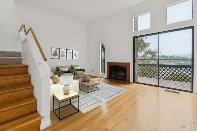 406 Donahue St, Sausalito, CA 94965