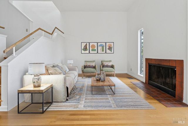 406 Donahue St, Sausalito, CA 94965