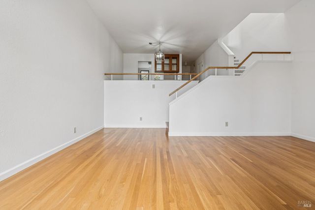 406 Donahue St, Sausalito, CA 94965