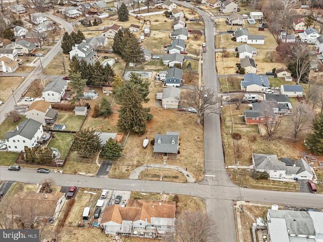 436-A WOLVERSON AVE, Upper Chichester, PA 19014