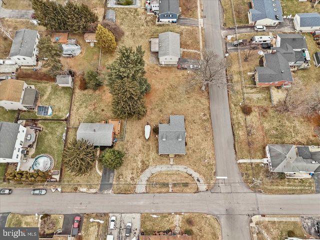 436-A WOLVERSON AVE, Upper Chichester, PA 19014