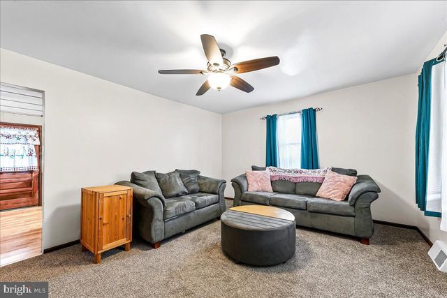 436-A WOLVERSON AVE, Upper Chichester, PA 19014