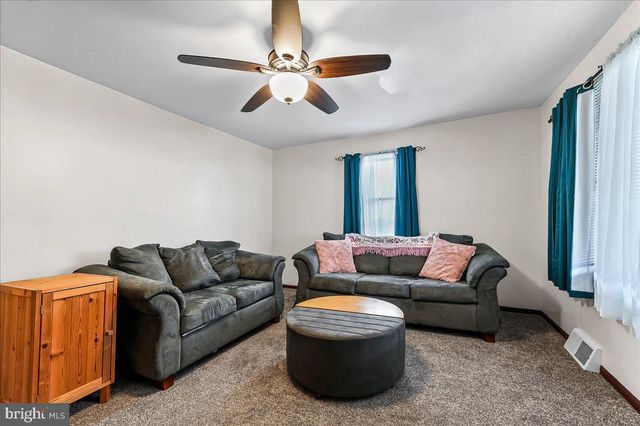 436-A WOLVERSON AVE, Upper Chichester, PA 19014