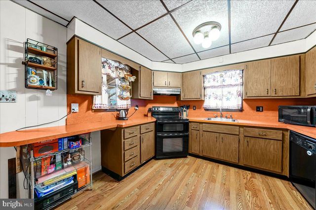 436-A WOLVERSON AVE, Upper Chichester, PA 19014