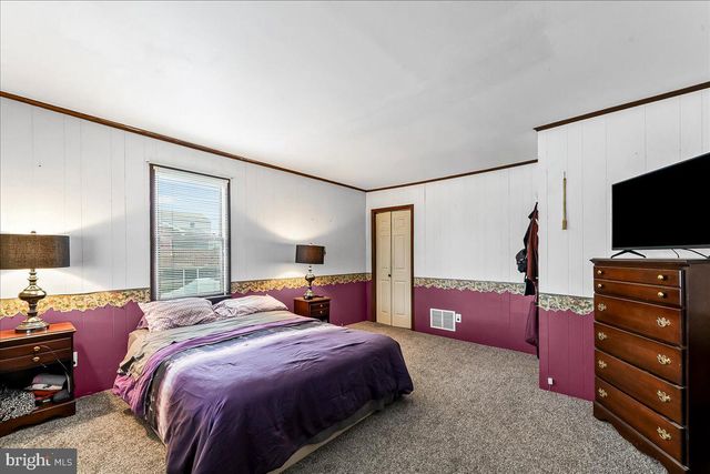 436-A WOLVERSON AVE, Upper Chichester, PA 19014