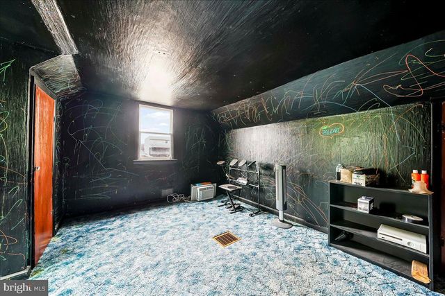 436-A WOLVERSON AVE, Upper Chichester, PA 19014